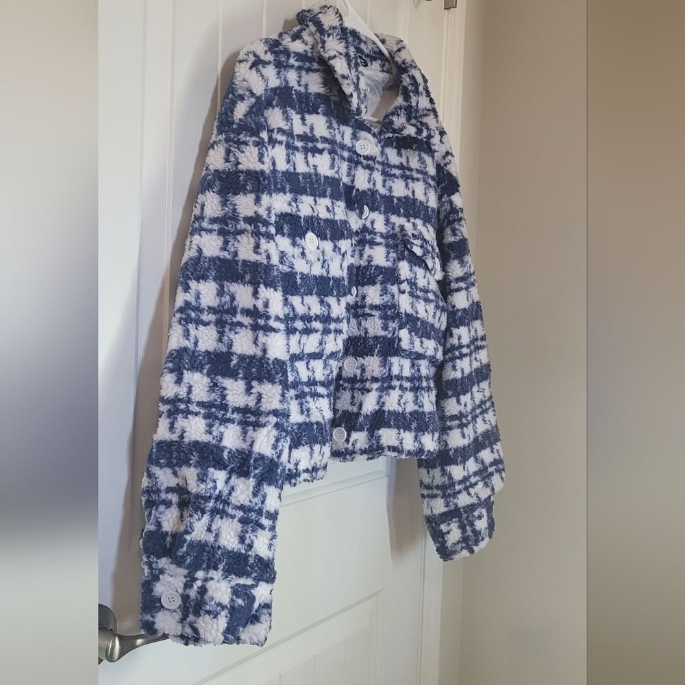 Crop Style Blue and White Women's Tweed Jacket